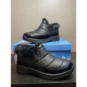 Easy Street Easy Dry Black Waterproof Winter Boots Faux Fur Ankle Bootie 6W`